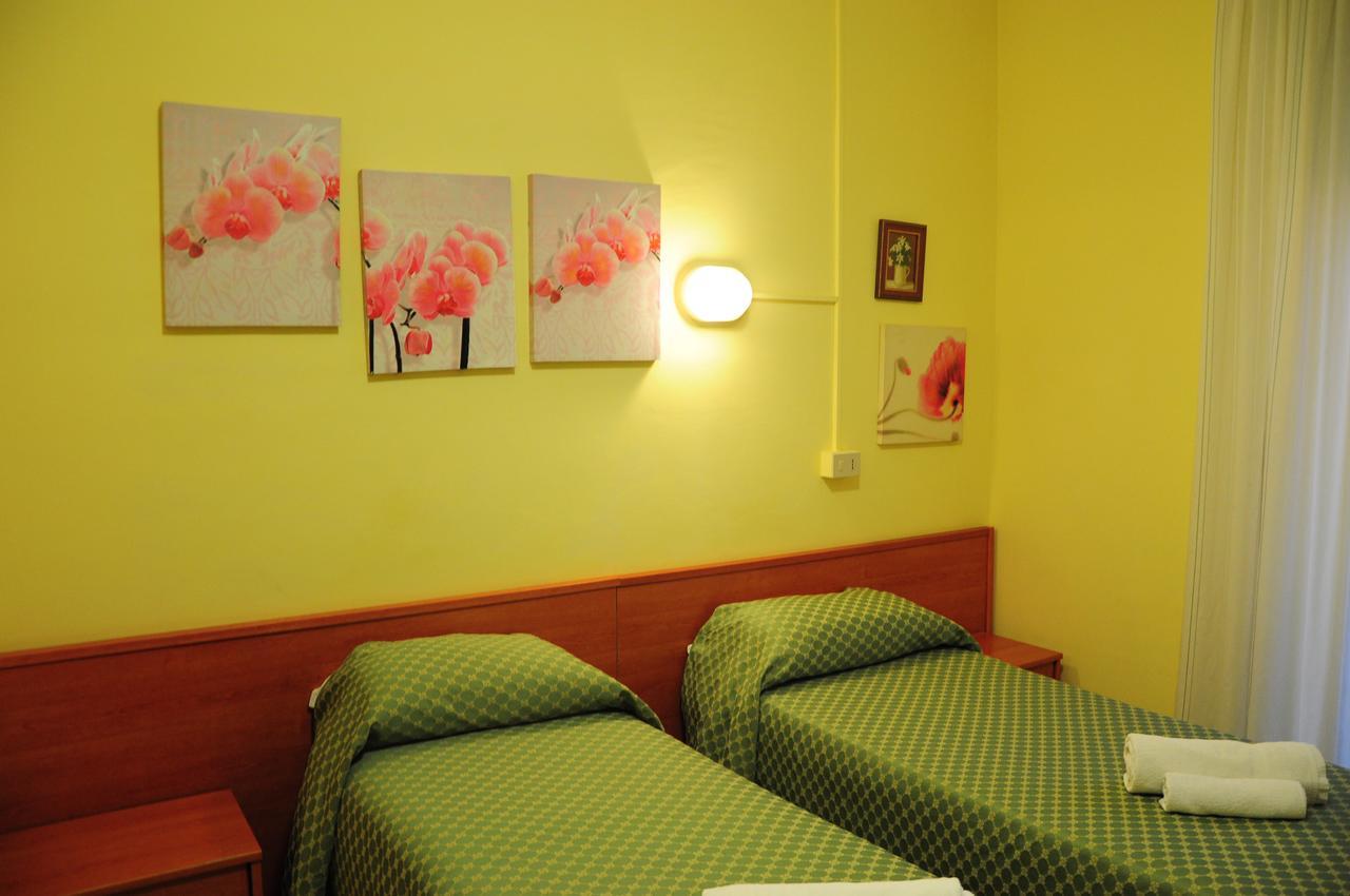 Albergo Casa Lupi Guidonia Exterior foto